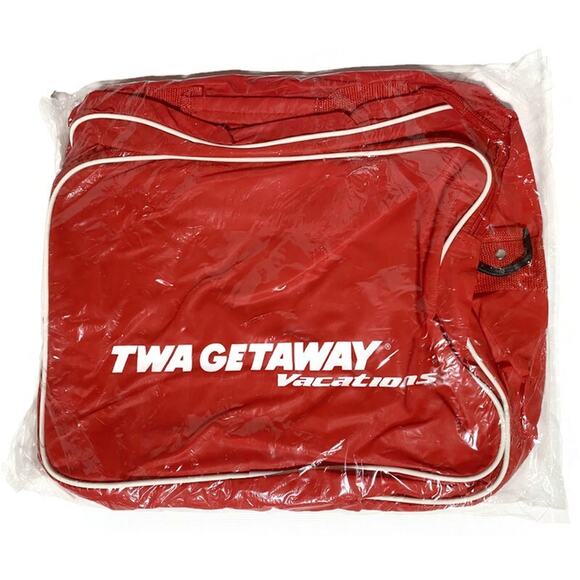 Vintage TWA Getaway Vacations Bag Carry-On Red White Adjustable Strap Zip NEW - Picture 3 of 8